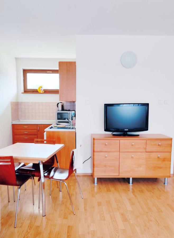 Apartman 302 אוסקדניצה מראה חיצוני תמונה