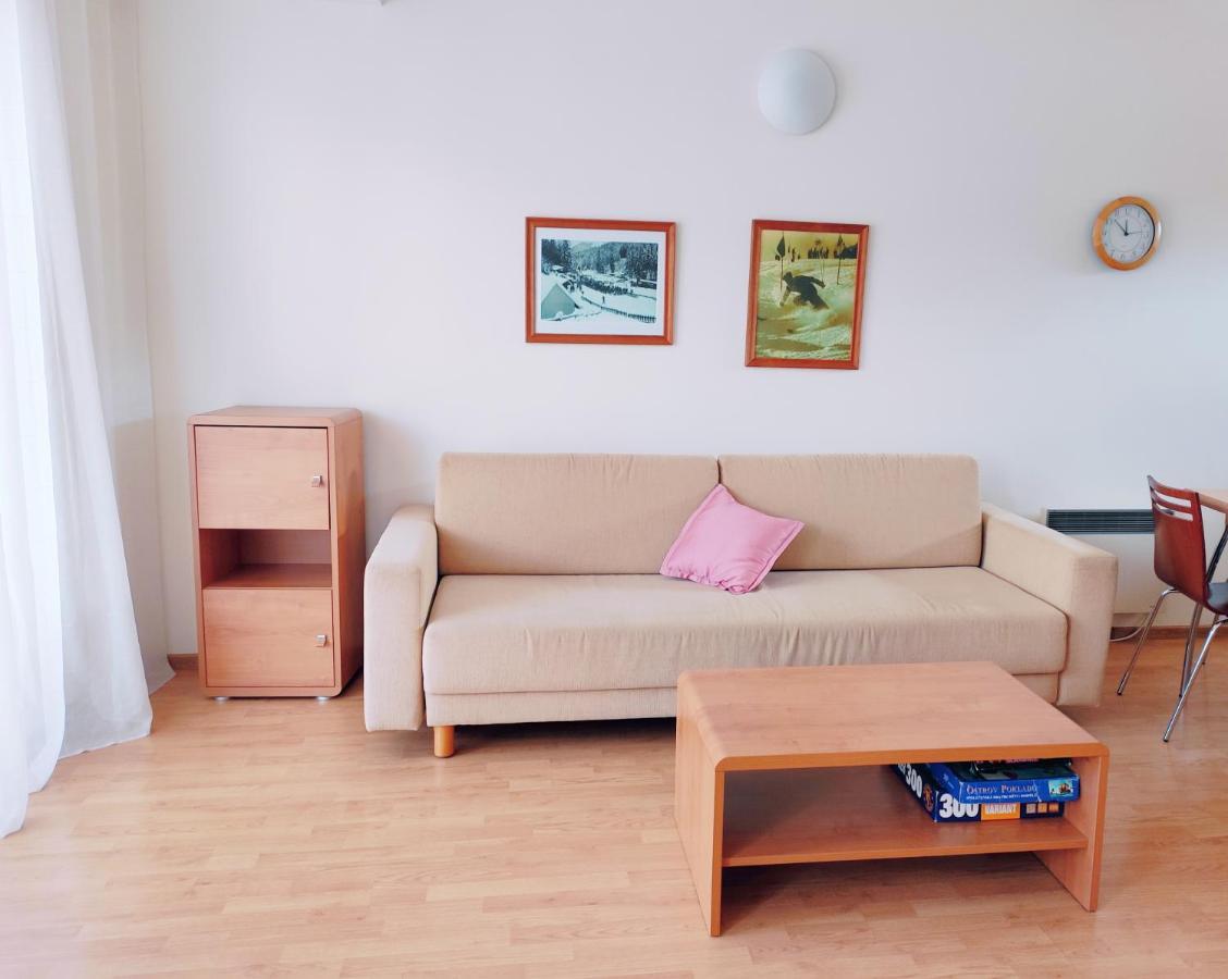 Apartman 302 אוסקדניצה מראה חיצוני תמונה